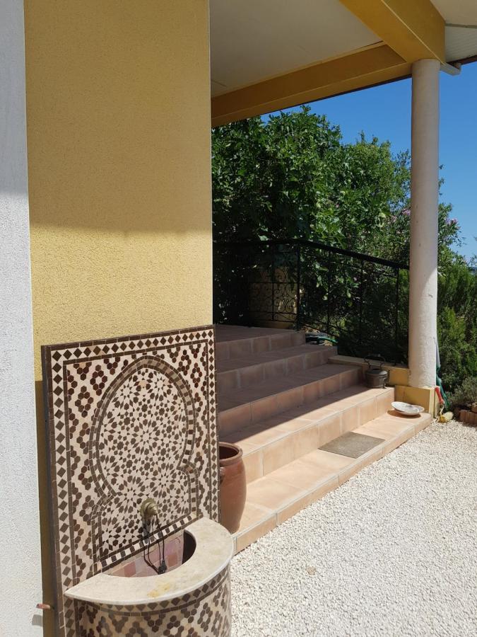 La Croisee Des Chemins Bed & Breakfast Calvisson