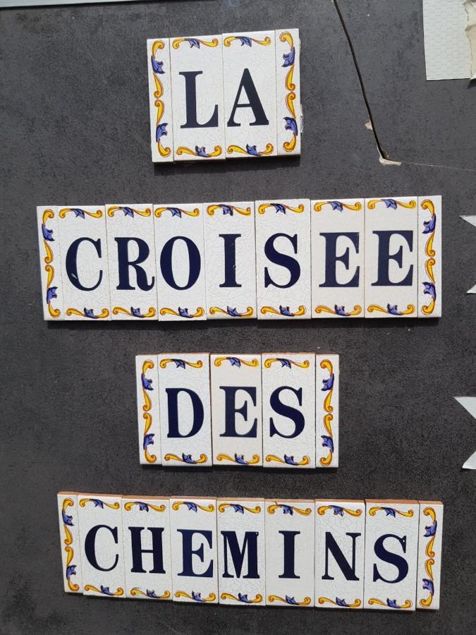 La Croisee Des Chemins